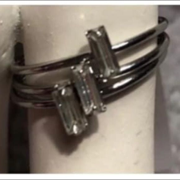 3 Piece Silvertone Stackable Ring Set size 8