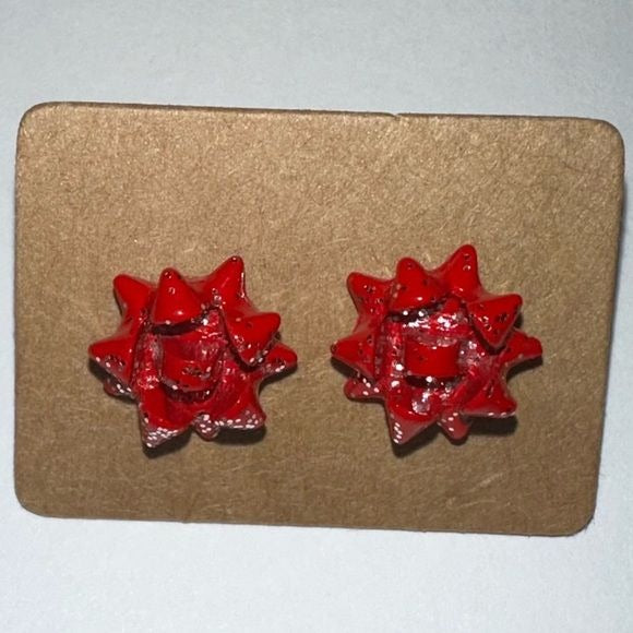 Red Christmas present bow stud earrings