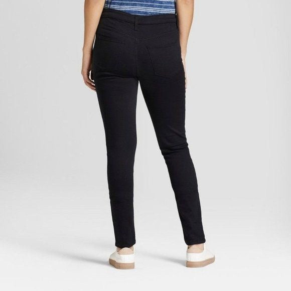 Universal Thread high-rise skinny black jeans nwt