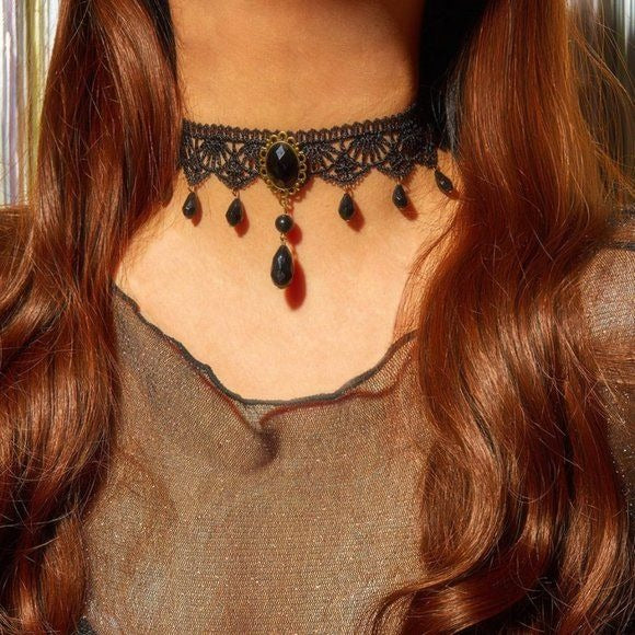 Victorian Style Lace Choker Necklace