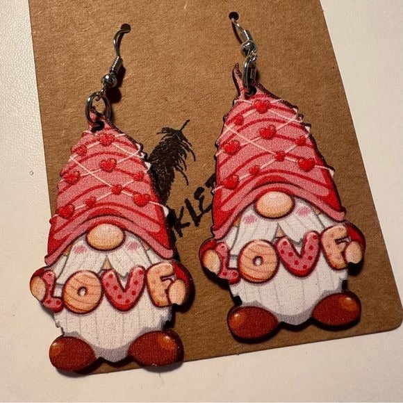 Love Gnome earrings