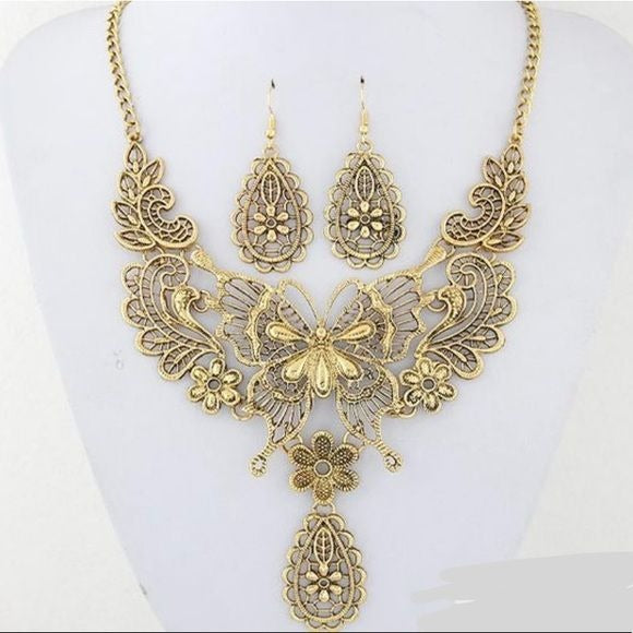 Butterfly Statement Necklace Earring Set Goldtone